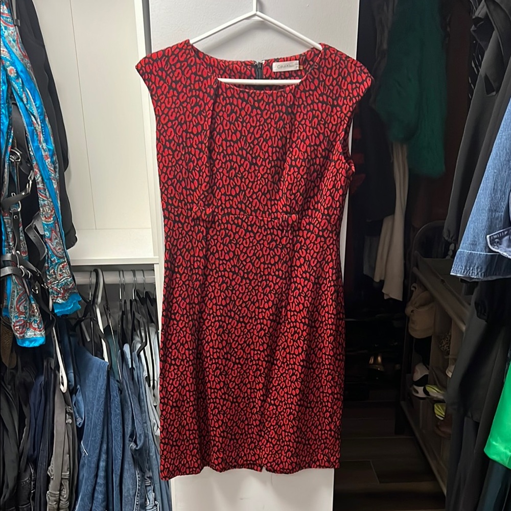 Red and Black Sleeveless Sheath Mini Dress